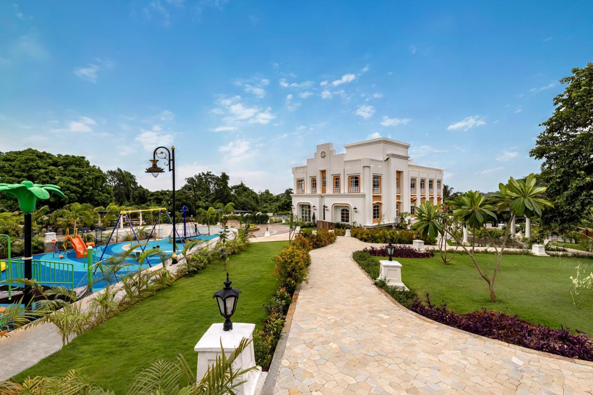 Imperial Goa Hotel Goa Velha Exterior foto